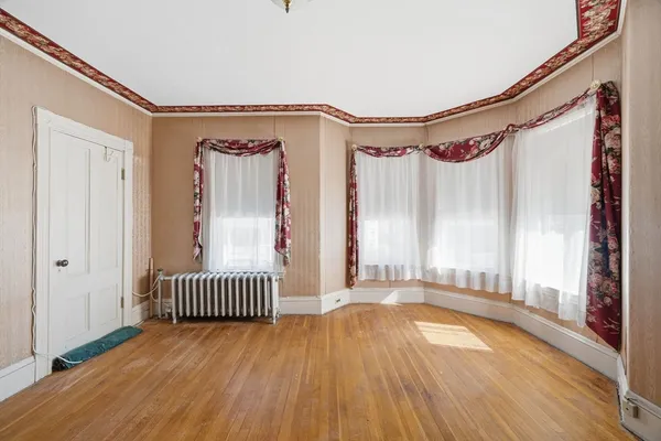 $899,000 | 11 Hampshire Street, Everett, MA 02149