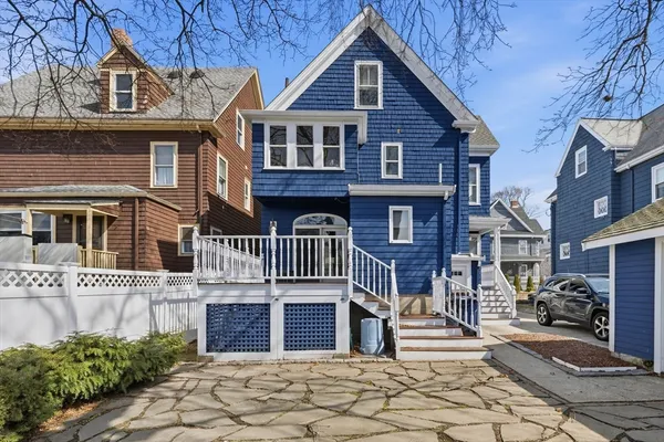 $899,000 | 11 Hampshire Street, Everett, MA 02149