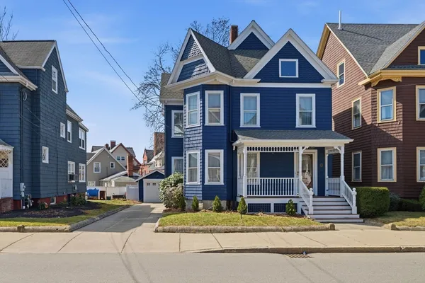 $899,000 | 11 Hampshire Street, Everett, MA 02149