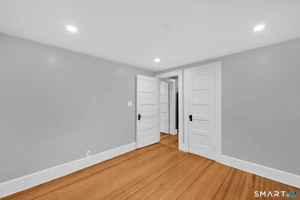 $1,950 | 37 Bushy Hill Road, Simsbury, CT 06070