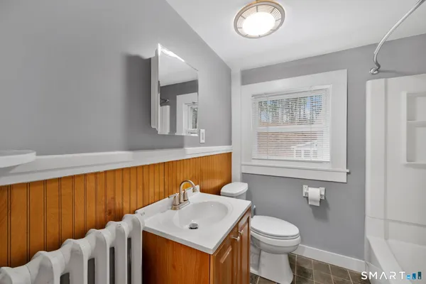 $1,950 | 37 Bushy Hill Road, Simsbury, CT 06070