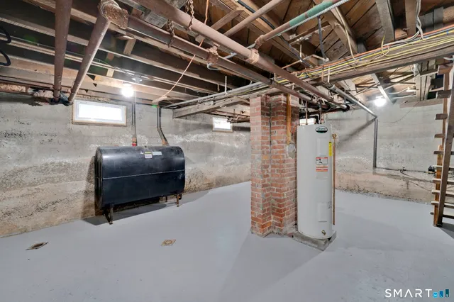 $2,250 | 37 Bushy Hill Road, Simsbury, CT 06070