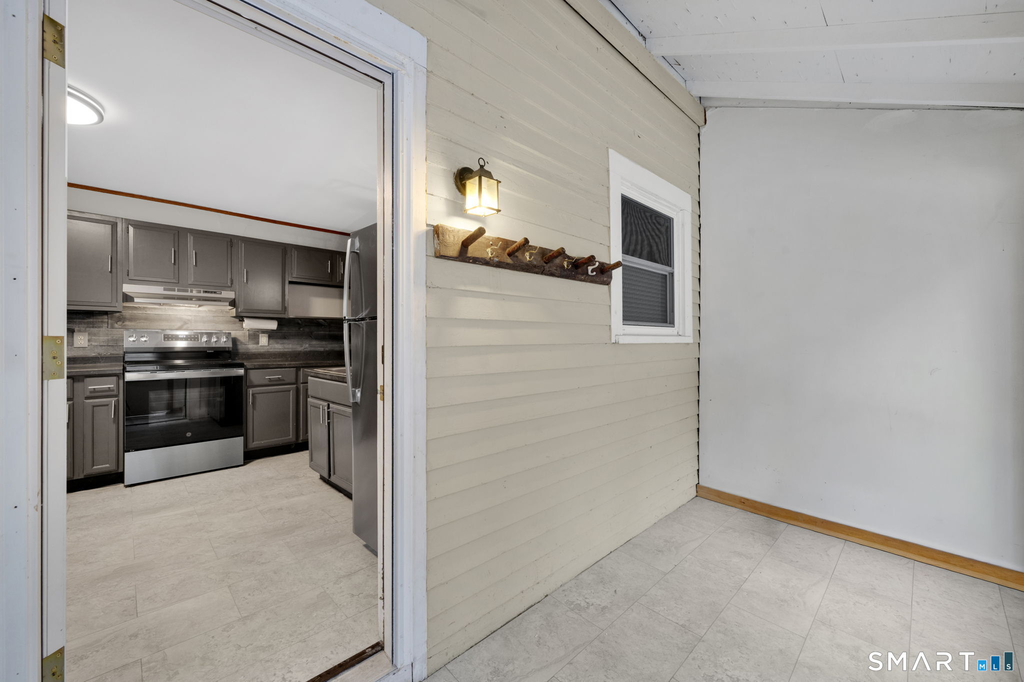 37 Bushy Hill Road Simsbury, CT 06070 - Photo 9 of 28