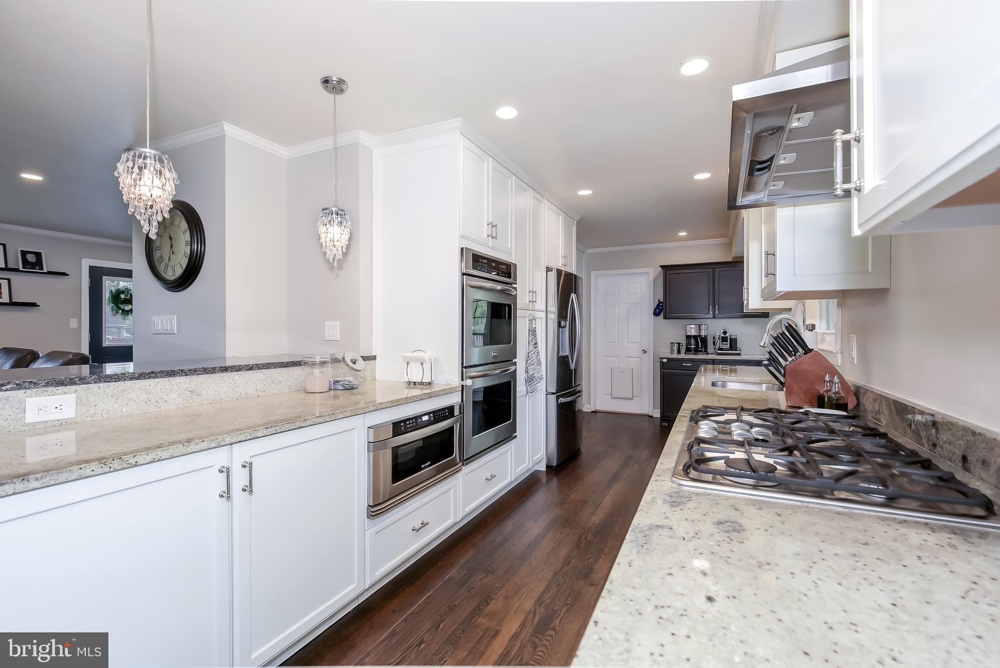 6136 Ramshorn Drive McLean, VA 22101 - Photo 10 of 38