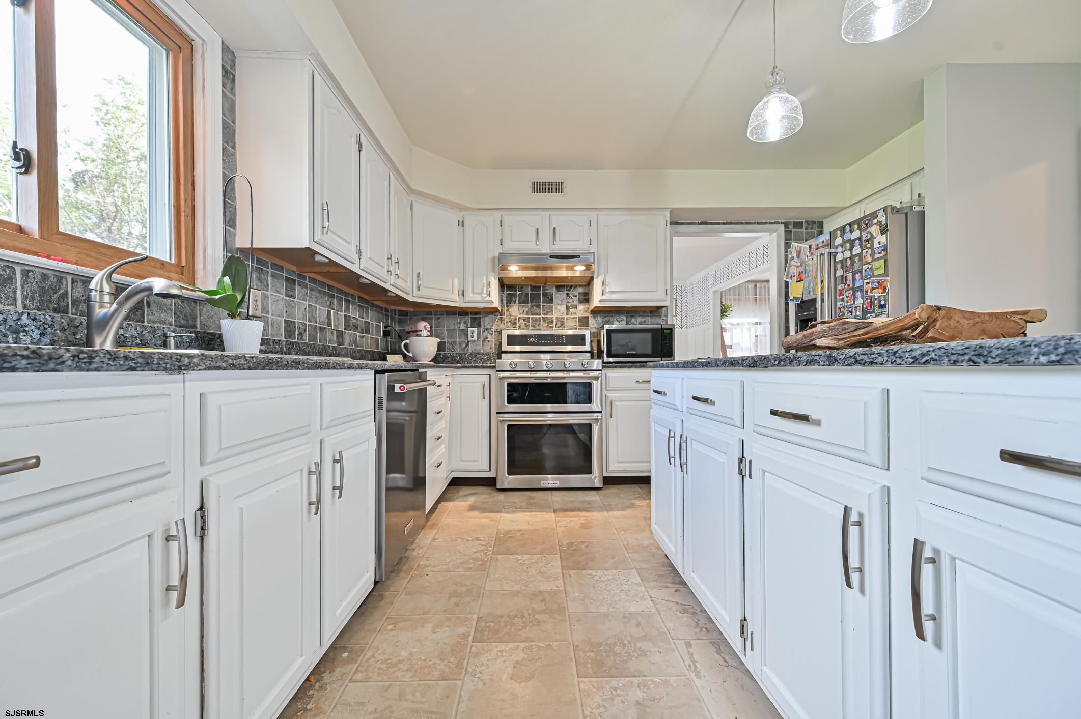 30 Crestview Drive Ocean View, NJ 08230 - Photo 13 of 36