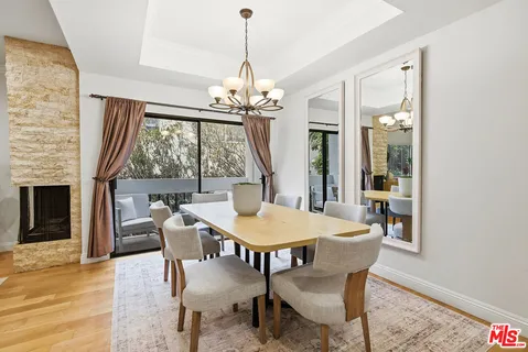 $1,890,000 | 234 South Tower Drive, Unit 3, Beverly Hills, CA 90211