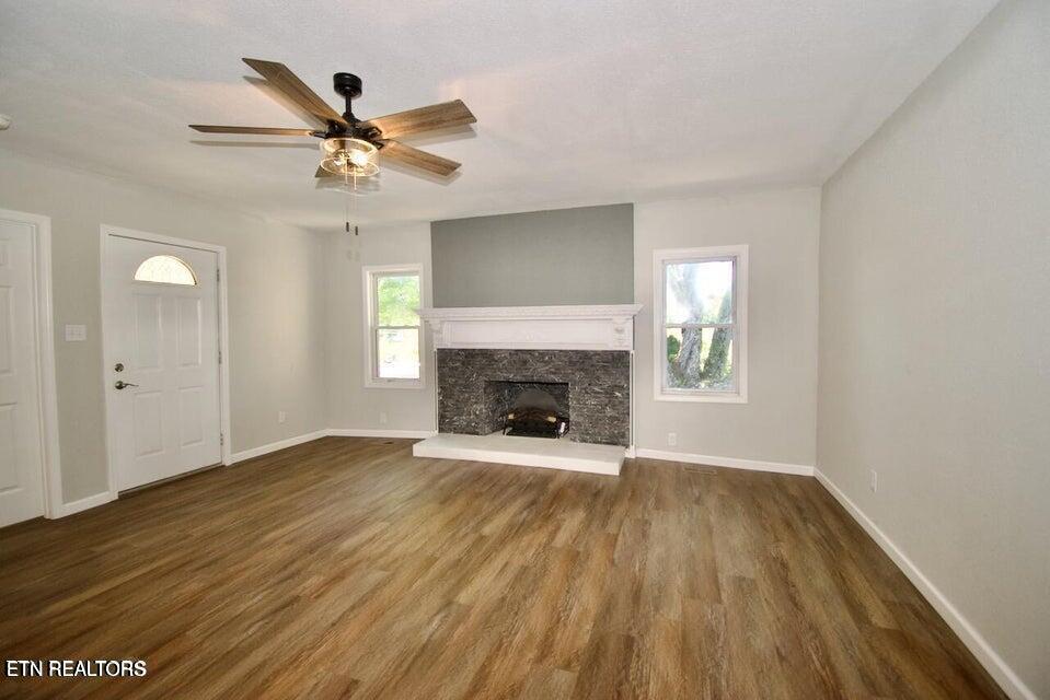 2925 Mentor Road Louisville, TN 37801 - Photo 4 of 34 04