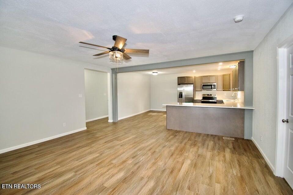 2925 Mentor Road Louisville, TN 37801 - Photo 6 of 34 06