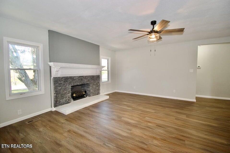 2925 Mentor Road Louisville, TN 37801 - Photo 7 of 34 07