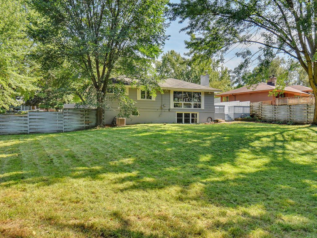 5086 Holiday Road Minnetonka, MN 55345 - Photo 21 of 22
