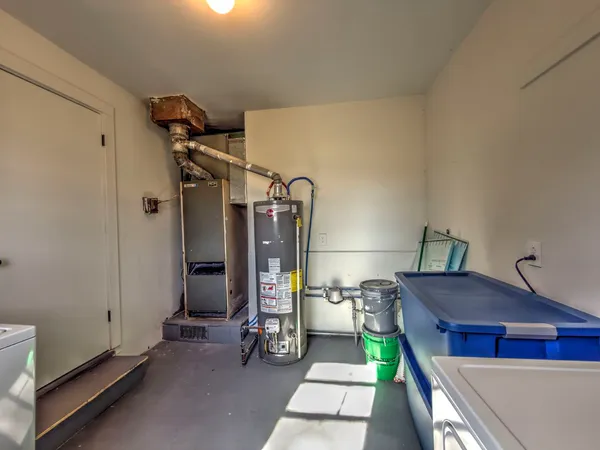 $62,500 | 745 East Oak Street, Watseka, IL 60970