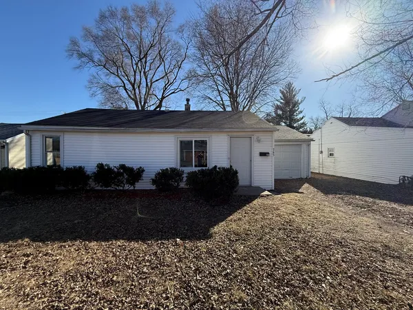 $62,500 | 745 East Oak Street, Watseka, IL 60970