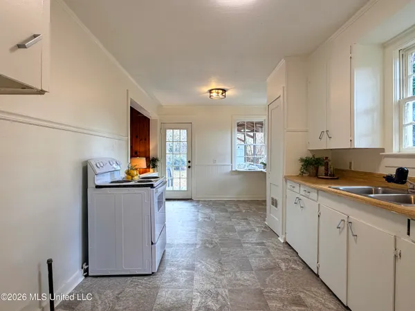 $165,000 | 1720 1st Terrace, Hattiesburg, MS 39401