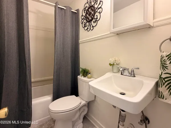 $165,000 | 1720 1st Terrace, Hattiesburg, MS 39401