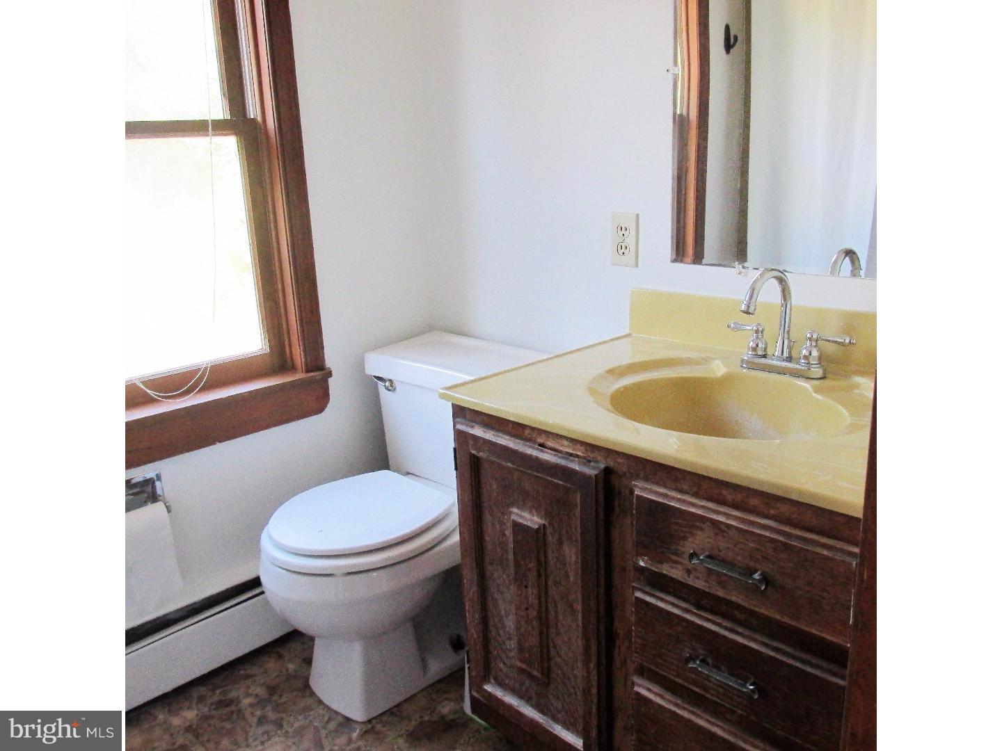 1924 Mill Road Perkasie, PA 18944 - Photo 17 of 23 Bathroom