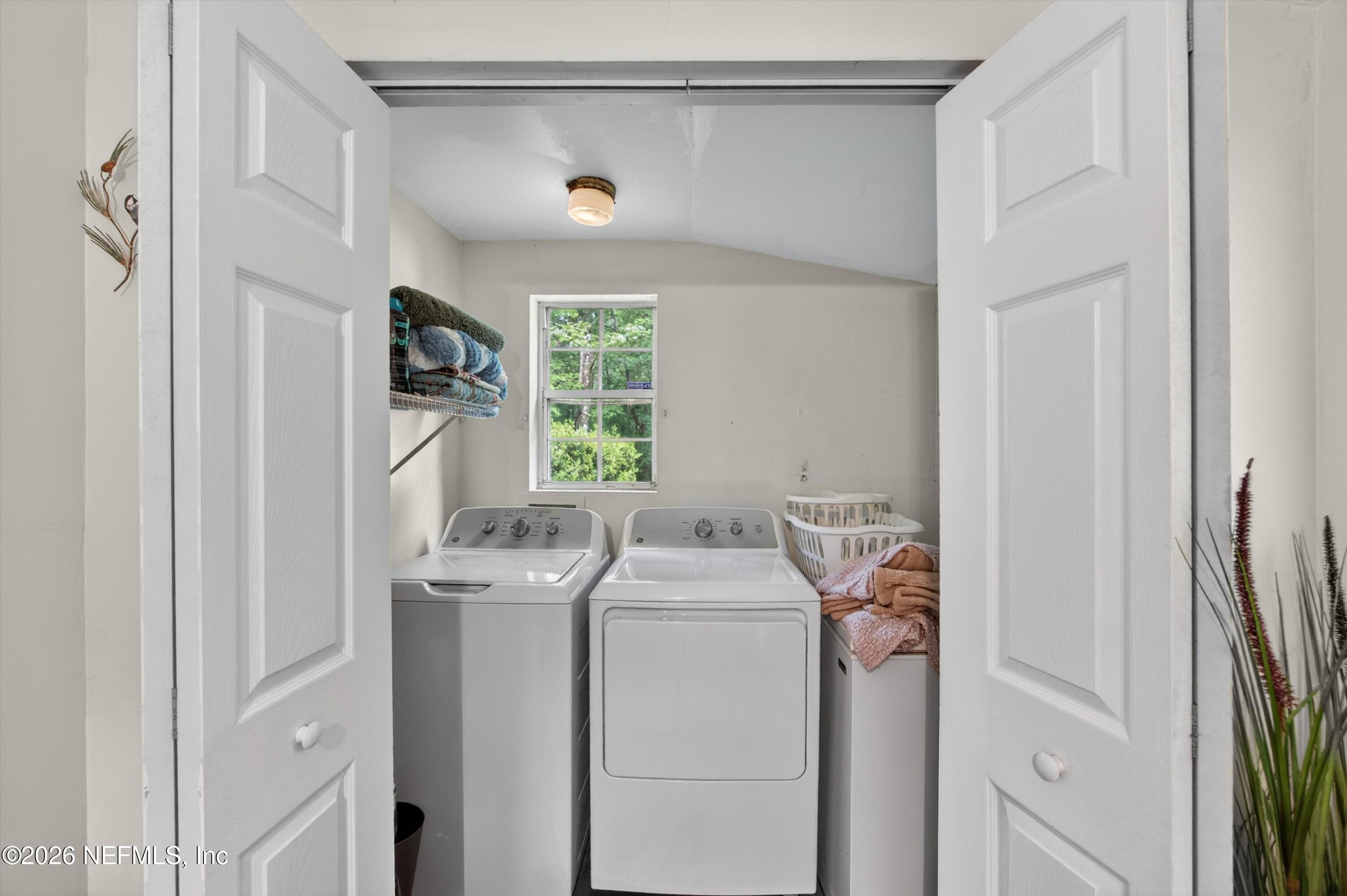 2140 Tom Thumb Road Middleburg, FL 32068 - Photo 36 of 47 Laundry Room