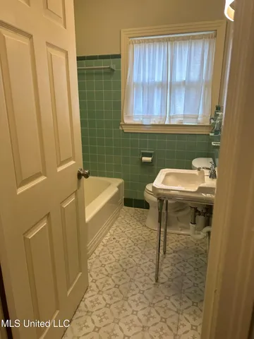 $2,900 | 3564 Cowan Place, Jackson, MS 39216