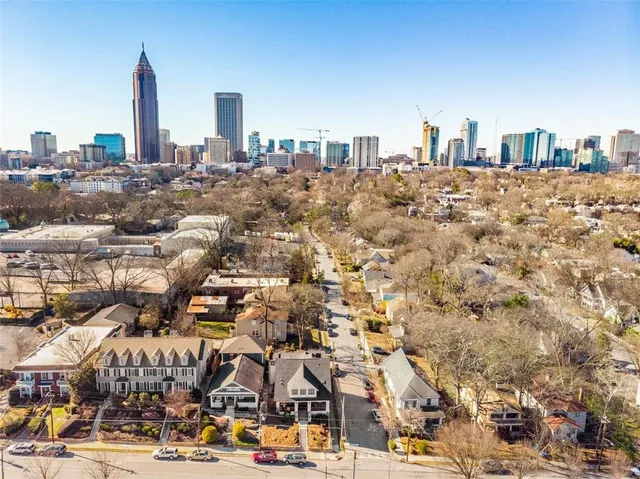 $2,750 | 724 Charles Allen Drive Northeast, Unit 3, Atlanta, GA 30308