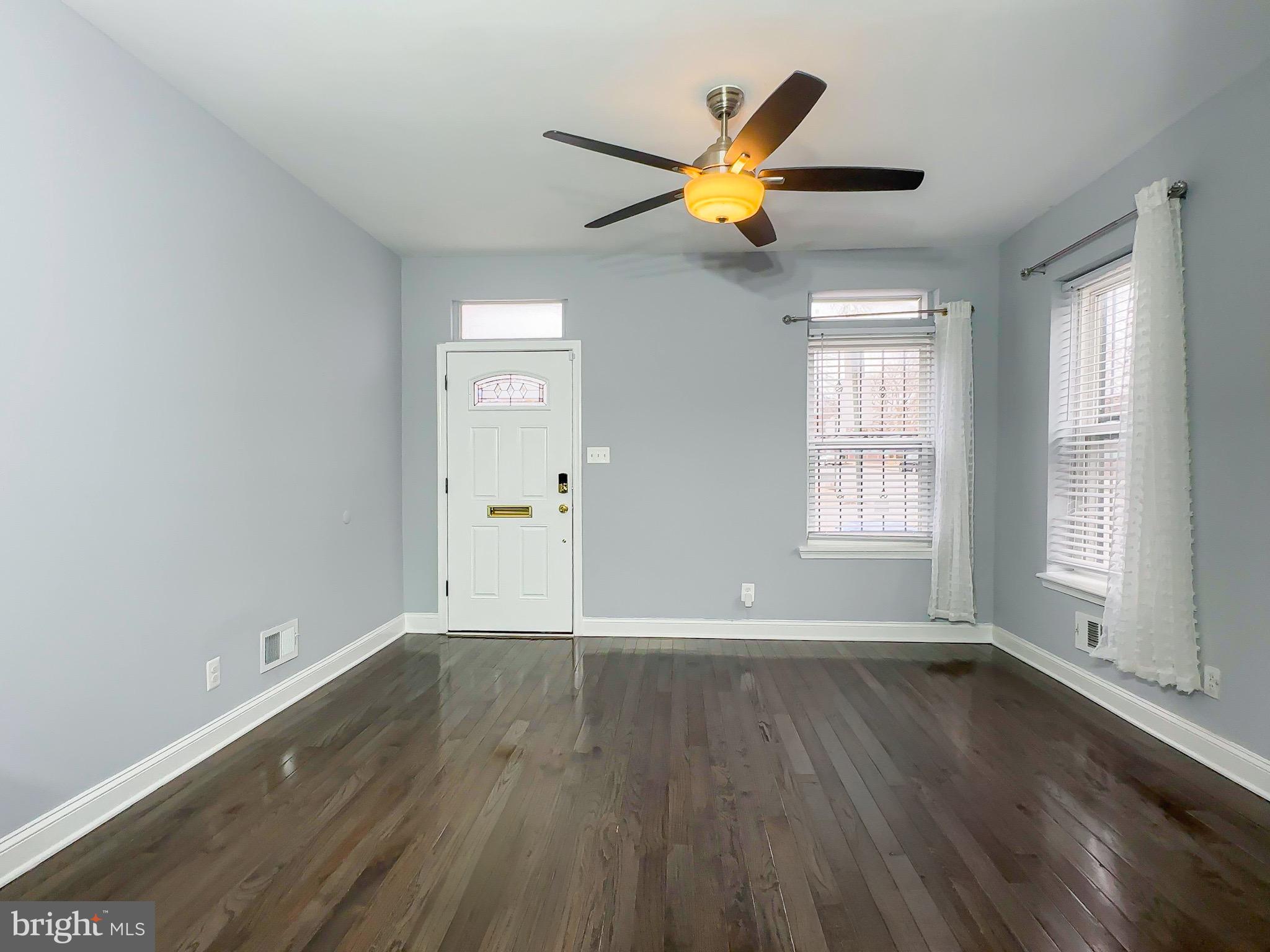 529 Mosher Street Baltimore, MD 21217 - Photo 3 of 32