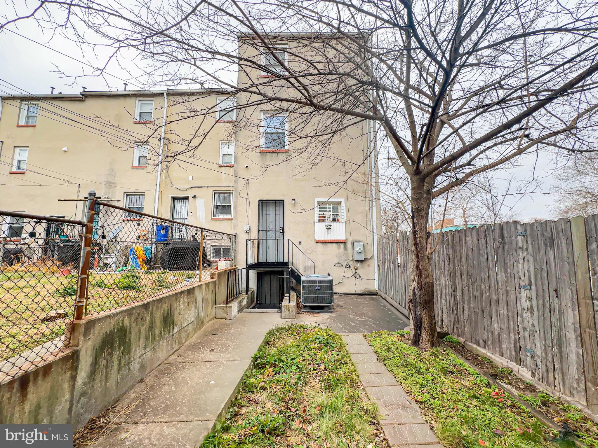 529 Mosher Street Baltimore, MD 21217 - Photo 31 of 32