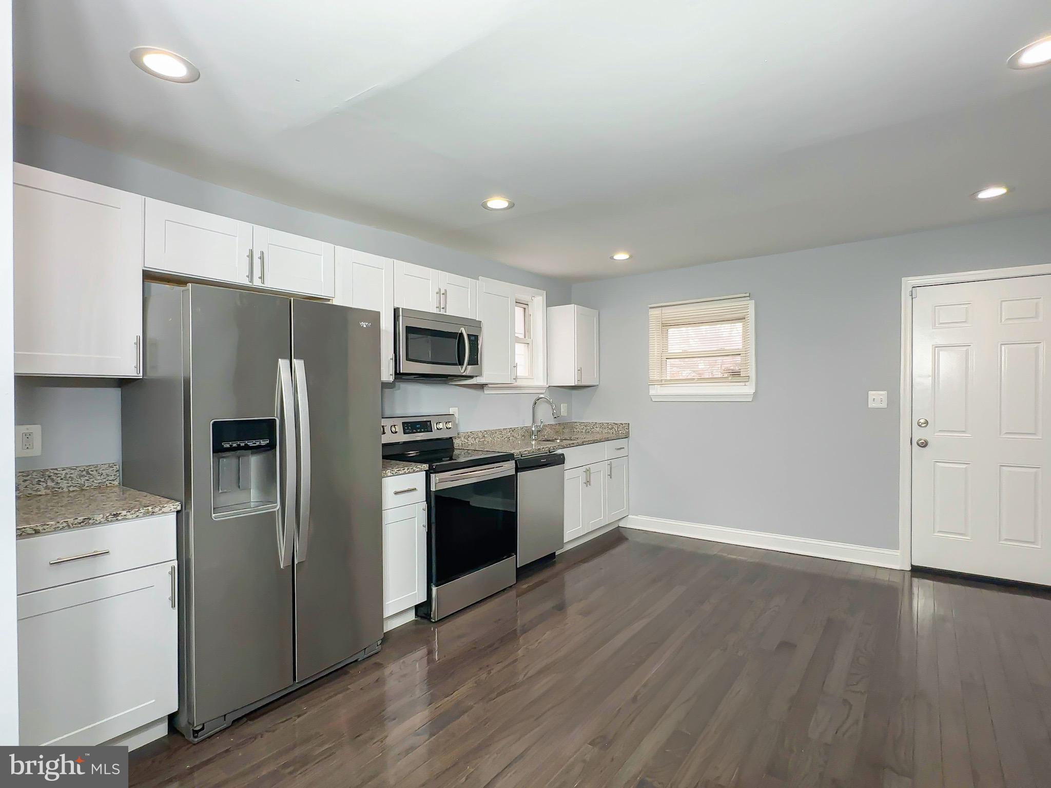 529 Mosher Street Baltimore, MD 21217 - Photo 6 of 32