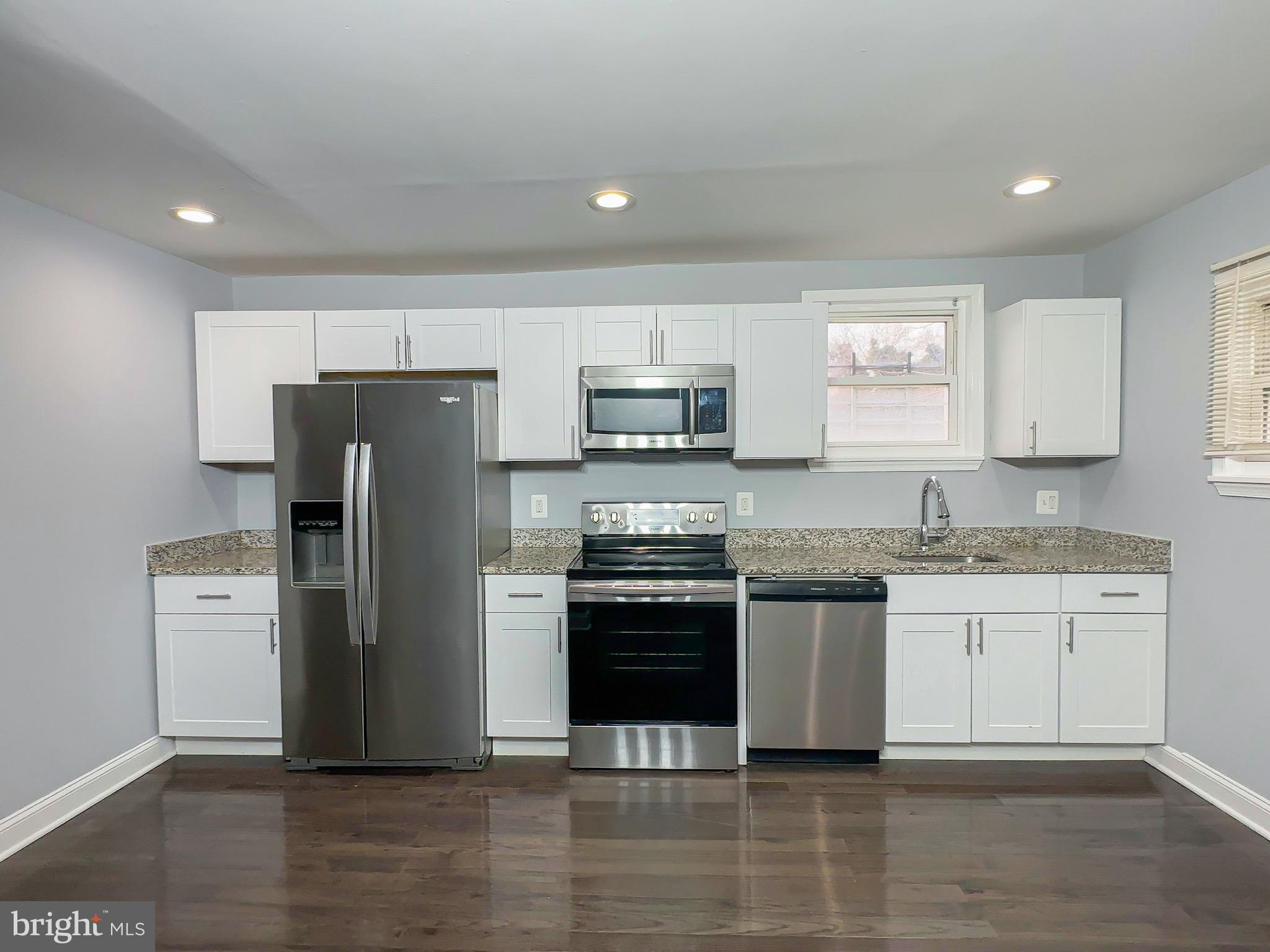 529 Mosher Street Baltimore, MD 21217 - Photo 8 of 32