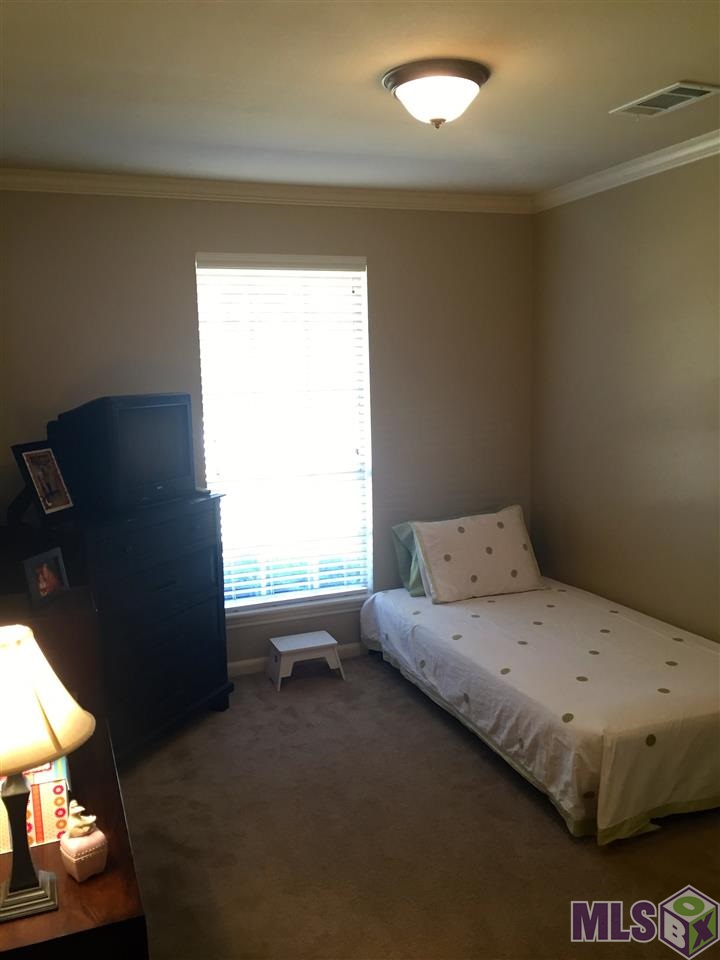 9944 Oliphant Road Baton Rouge, LA 70809 - Photo 7 of 13