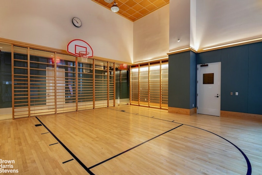 45 East 22nd Street, Unit 42A Manhattan, NY 10010 - Photo 21 of 23 a view of an empty room with a window