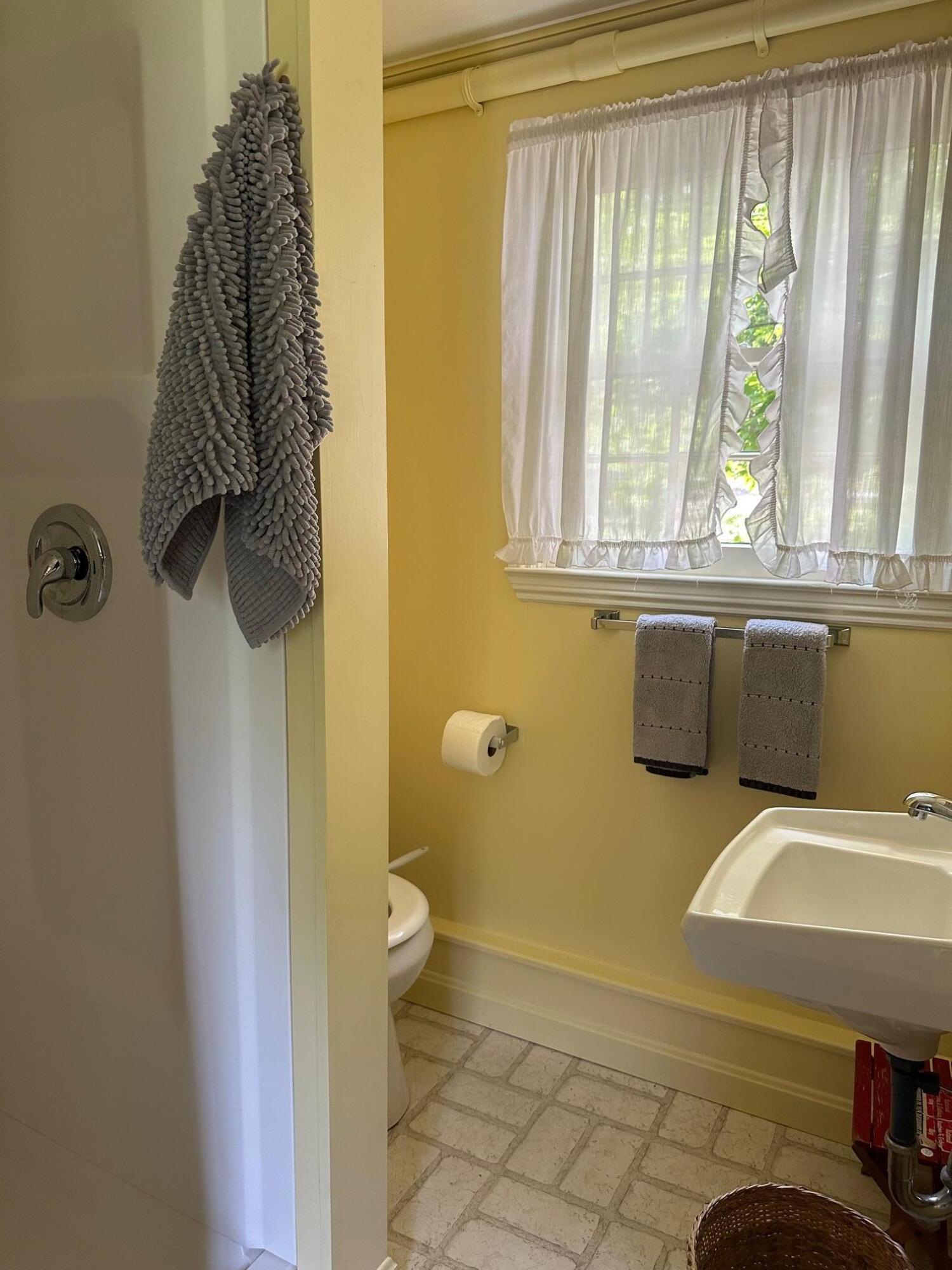 68 Cliff Road Northport, ME 04849 - Photo 23 of 39 IMG_5367