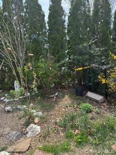 1964 River Road, Unit 40 Calverton, NY 11933 - Photo 6 of 21 Nice size yard