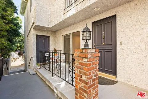 $3,700 | 2242 South Bentley Avenue, Unit 4, Los Angeles, CA 90064