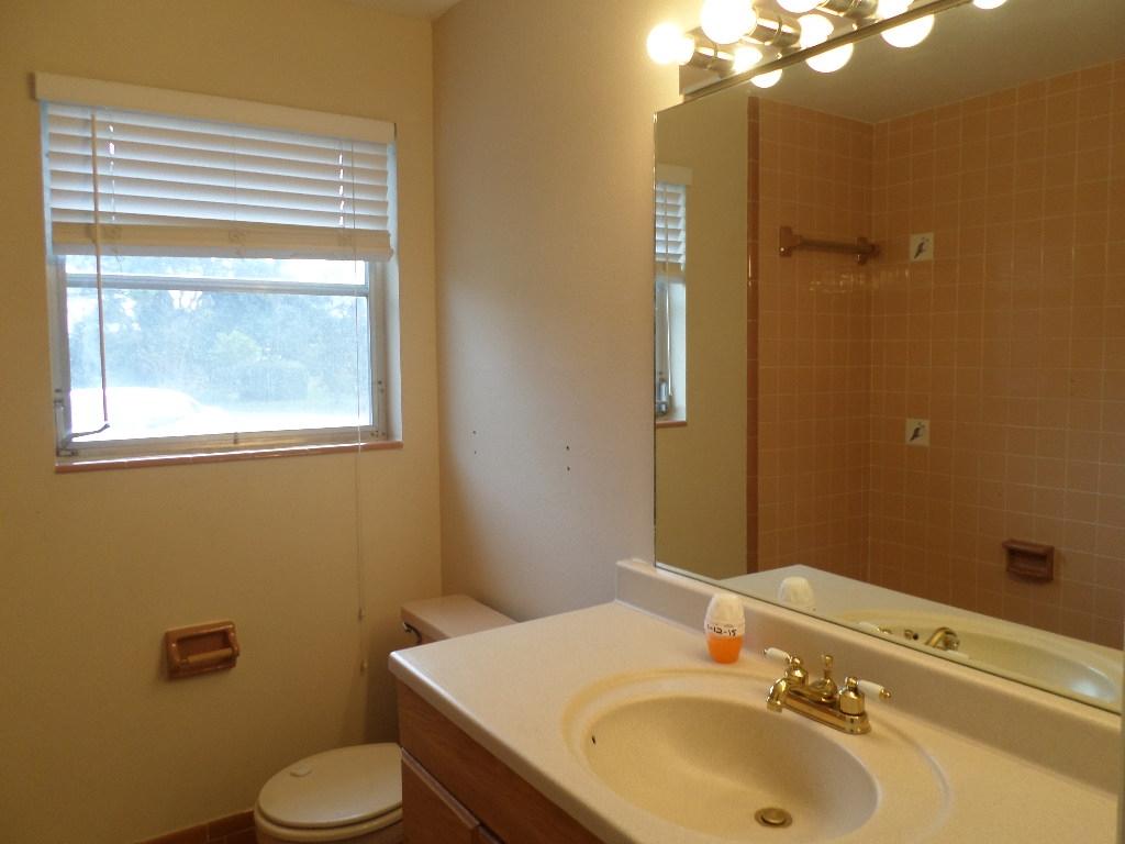 1033 Northwest Terrace Road Stuart, FL 34994 - Photo 9 of 15 SAM_2722
