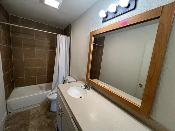 $1,700 | 213 Herbert Street, Auburndale, FL 33823