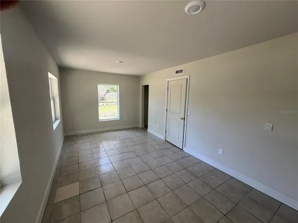 $1,700 | 213 Herbert Street, Auburndale, FL 33823