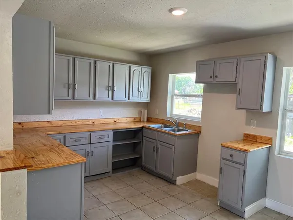 $1,700 | 213 Herbert Street, Auburndale, FL 33823