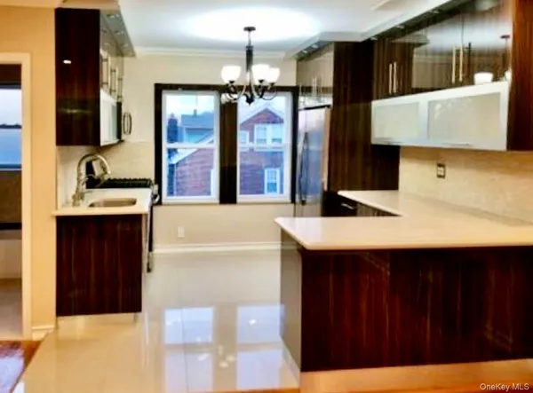 $2,700 | 99-15 Ascan Avenue | Forest Hills