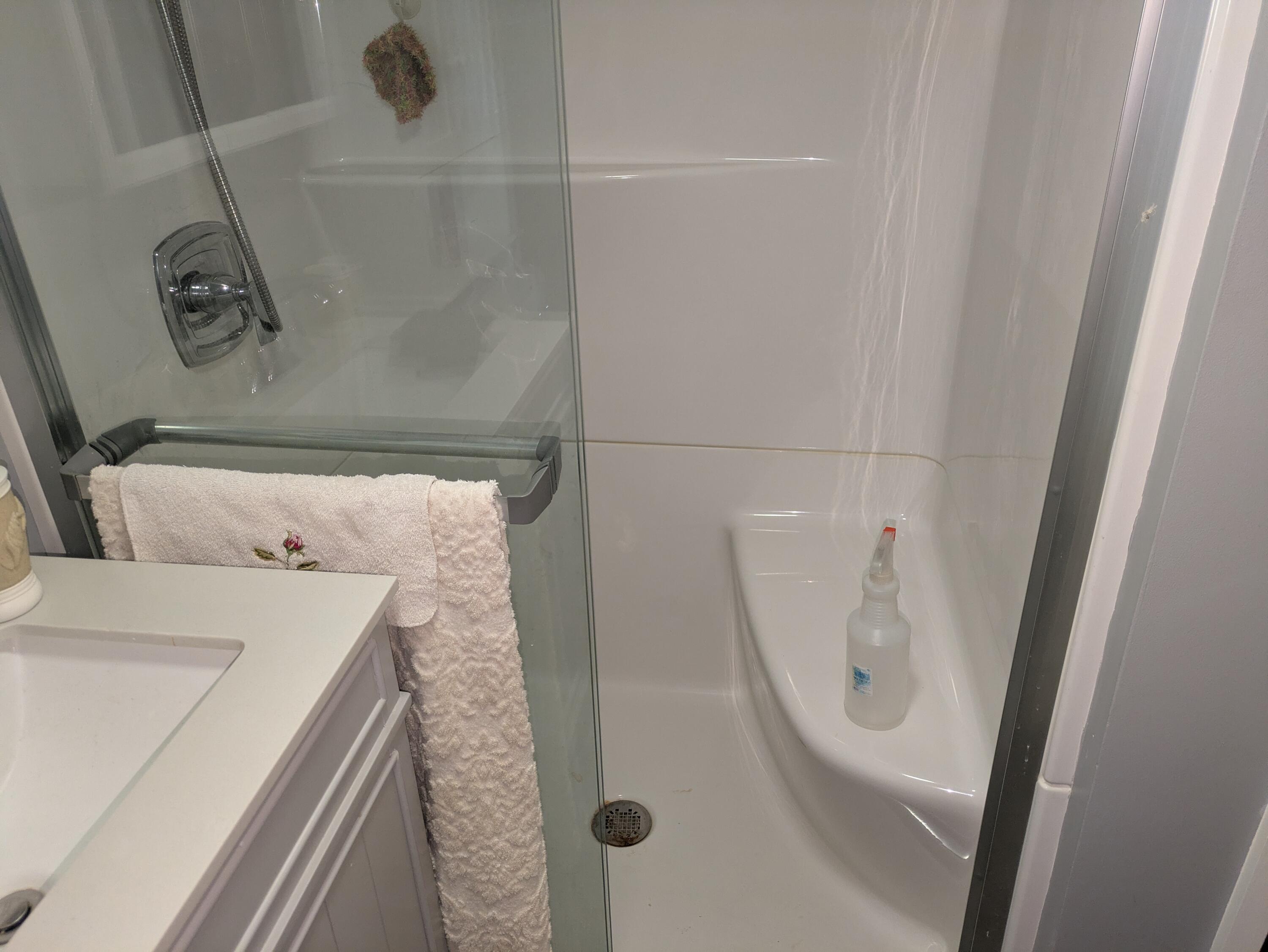 315 North Hobart Road Hobart, IN 46342 - Photo 23 of 33 a utility room with dryer and washer