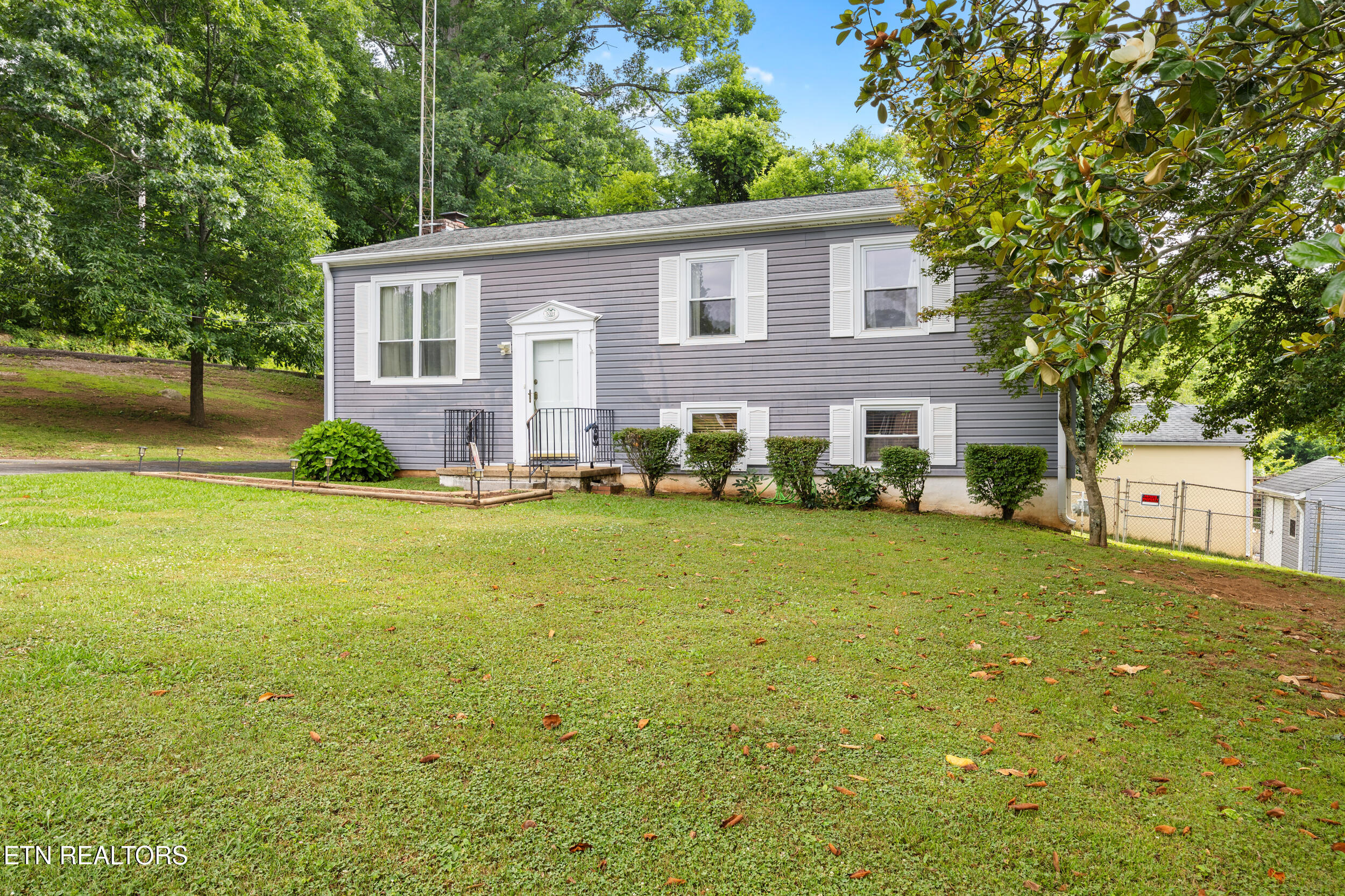 5301 Fontaine Road Knoxville, TN 37920 - Photo 49 of 57 3_5301 fontaine road-43