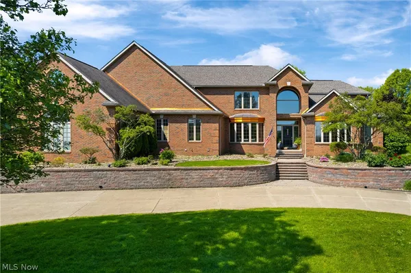 $1,095,000 | 6182 Bertram Avenue Northwest, Canton, OH 44718
