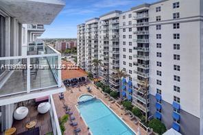 5077 Northwest 7th Street, Unit 1402 Miami, FL 33126 - Photo 38 of 87