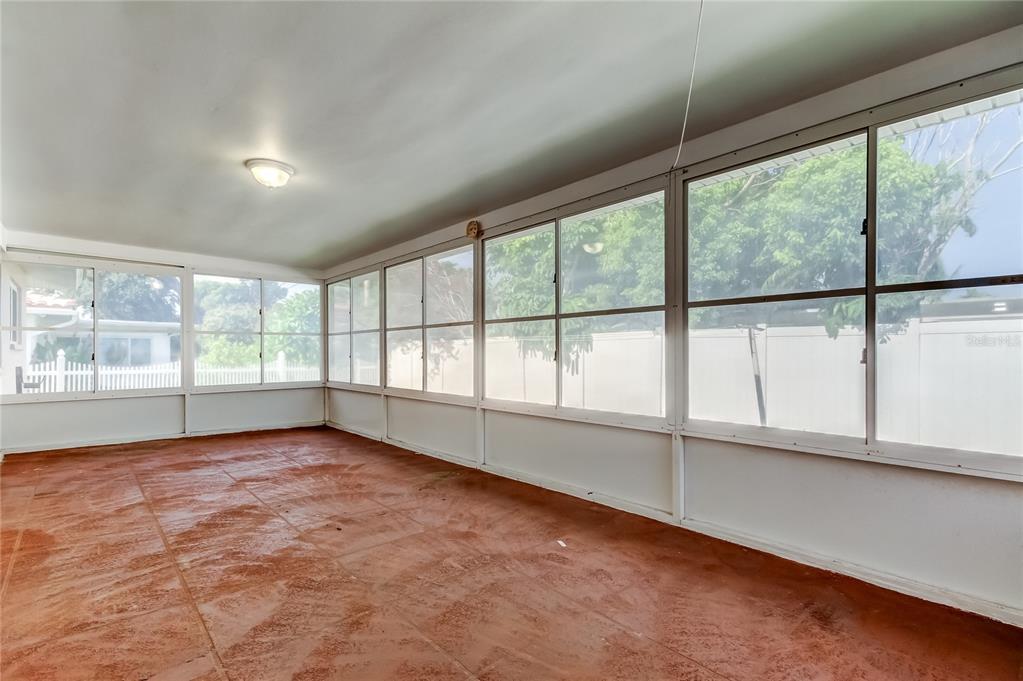 10440 Monarch Drive Largo, FL 33774 - Photo 56 of 91 Gallery Image 56