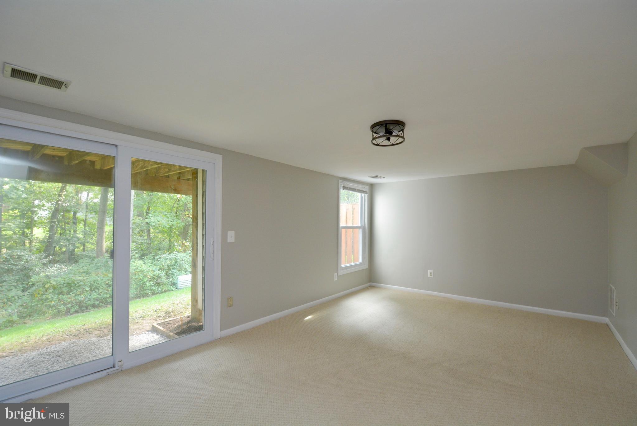 1425 Newport Spring Court Reston, VA 20194 - Photo 30 of 41
