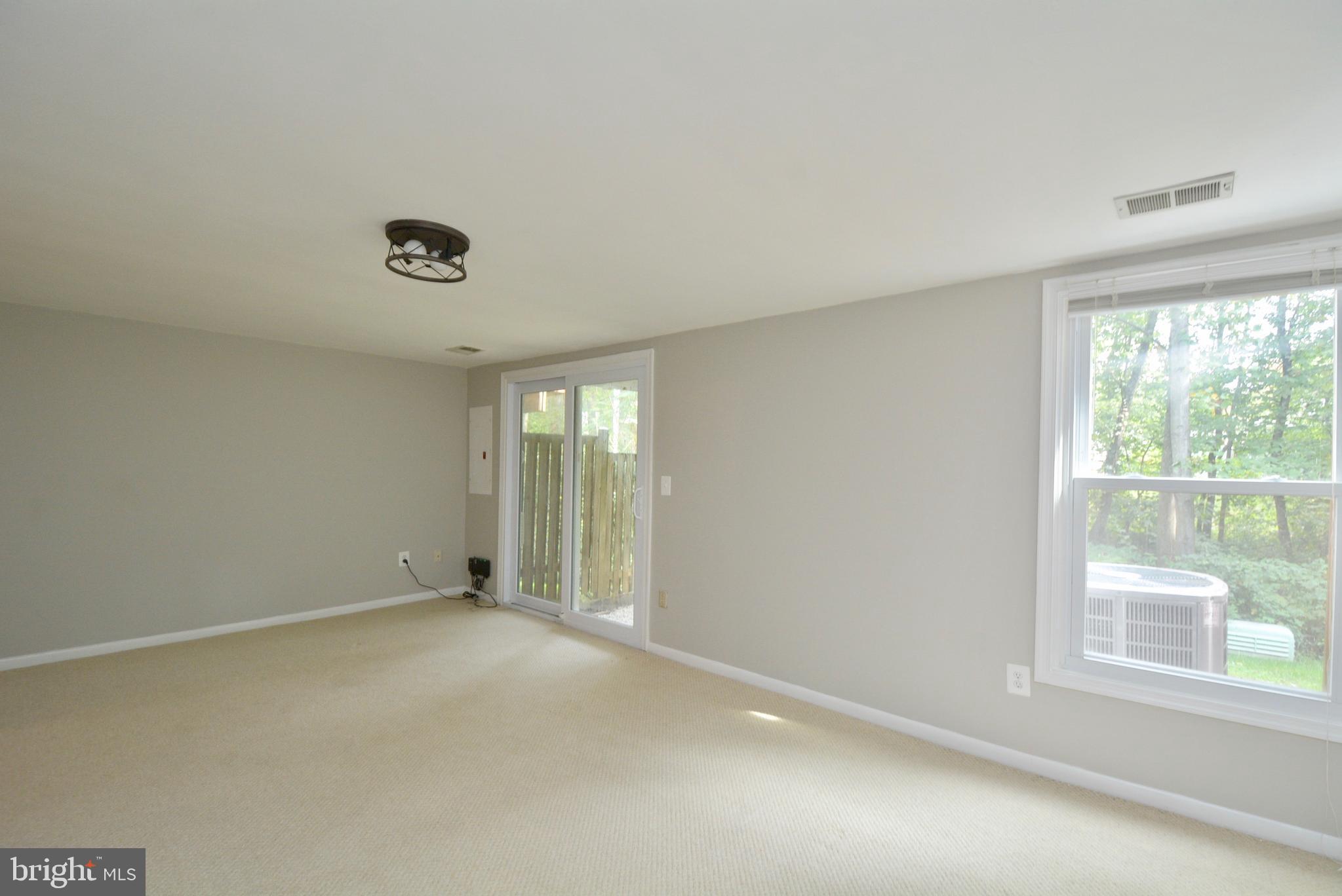 1425 Newport Spring Court Reston, VA 20194 - Photo 31 of 41