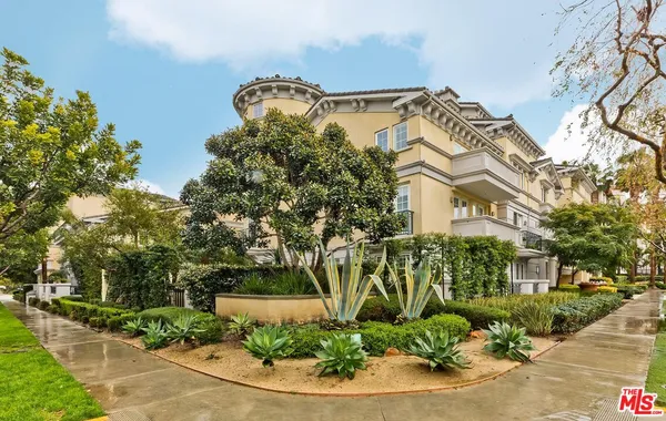 $4,500 | 7101 Playa Vista Drive, Unit 304, Playa Vista, CA 90094