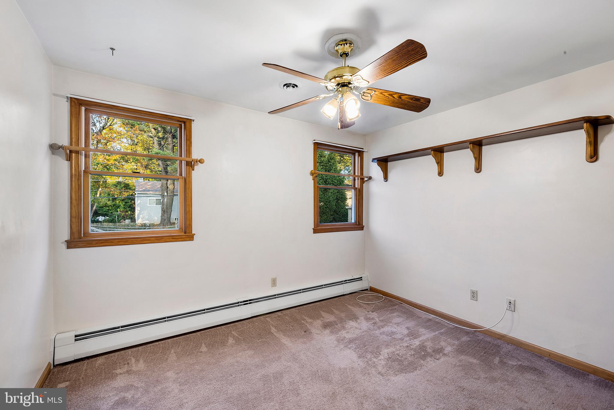 246 New Road Horsham, PA 19044 - Photo 11 of 29 Main house bedroom