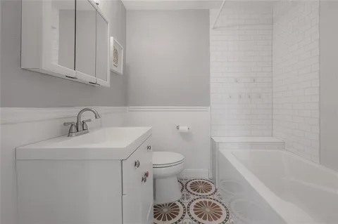 $410,000 | 5138 3rd Avenue North, St. Petersburg, FL 33710