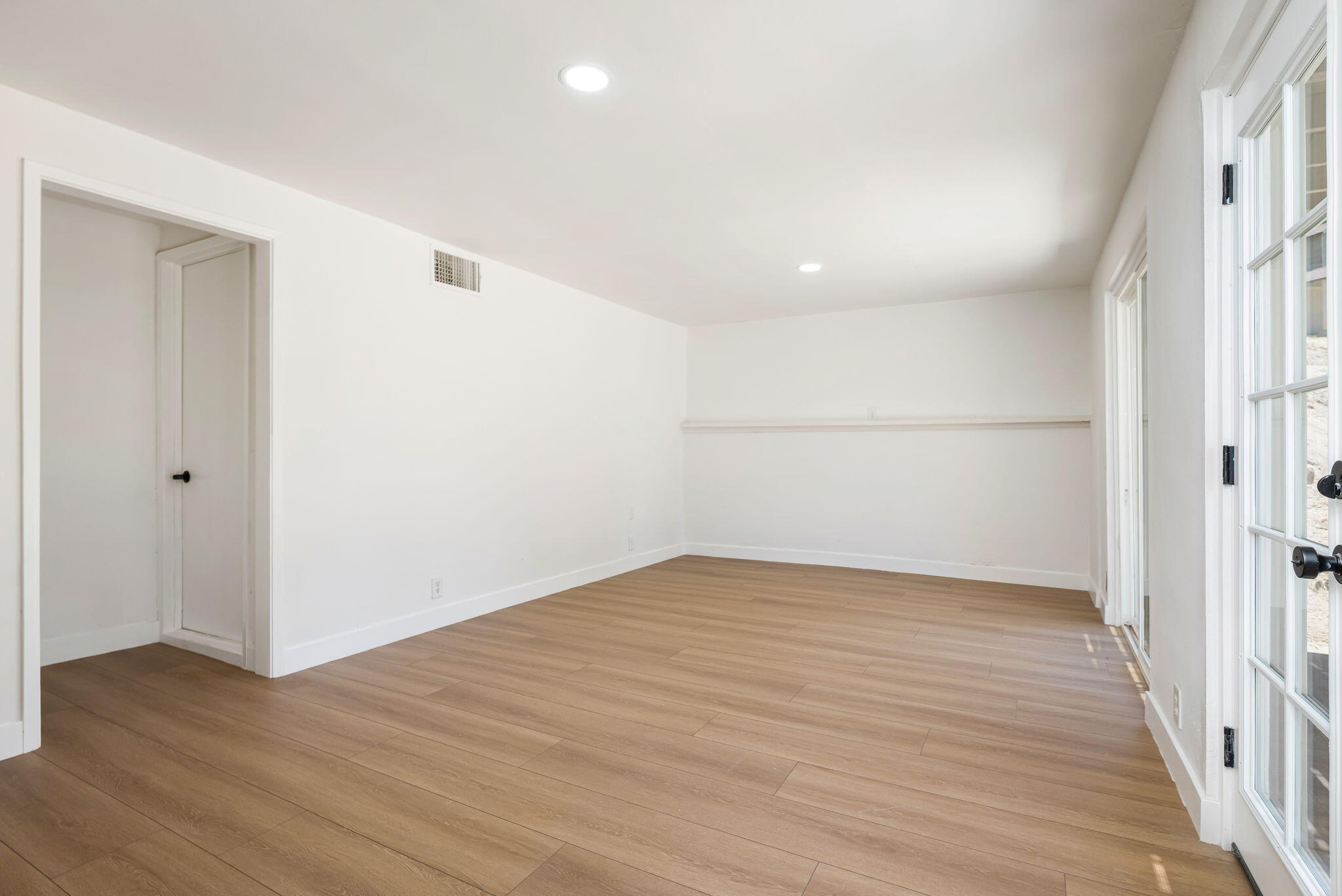 26785 Hopkins Road Idyllwild, CA 92549 - Photo 14 of 28 38-web-or-mls-DFHopkins_OPMG_0726_038