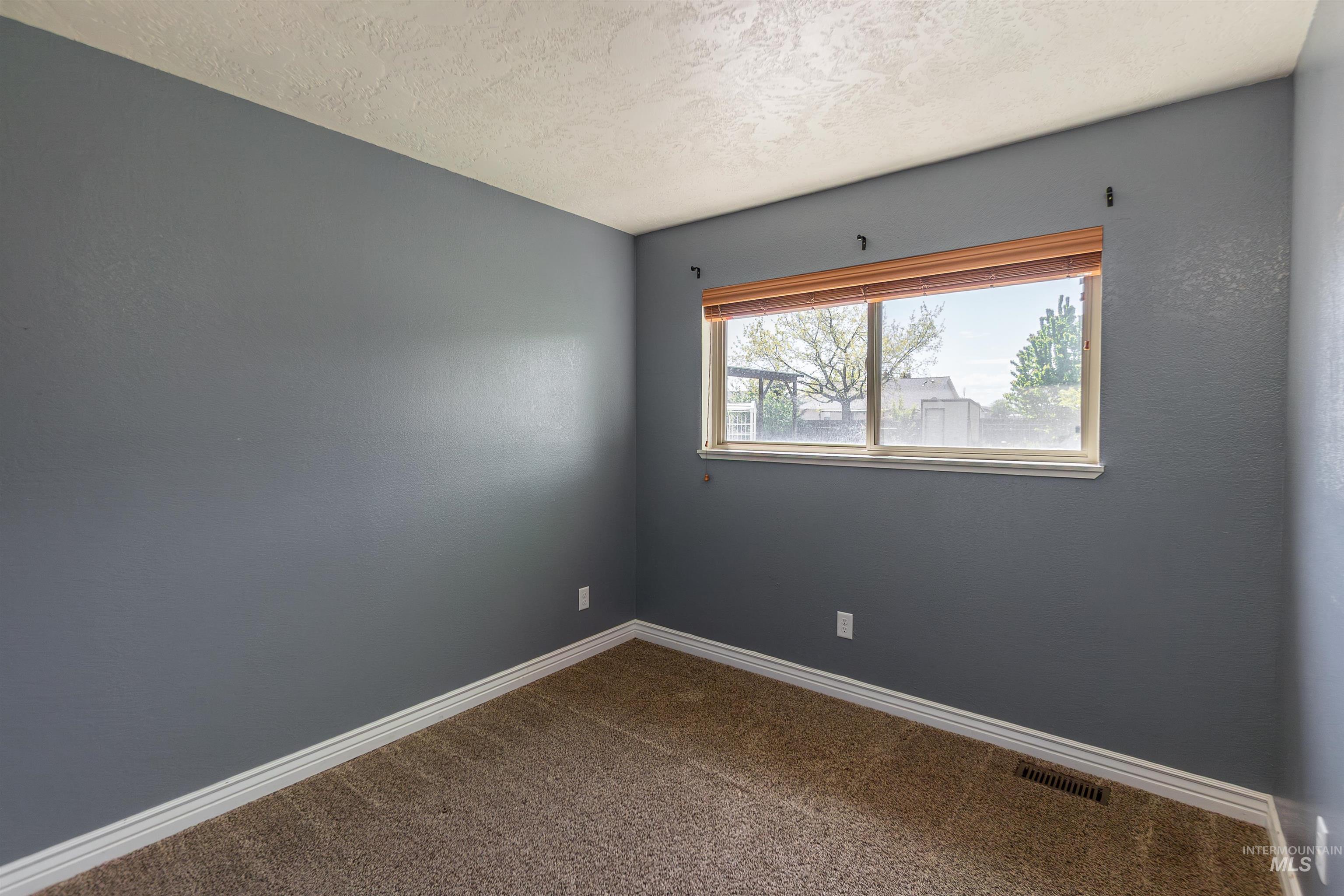 26375 Peckham Road Wilder, ID 83676 - Photo 17 of 32