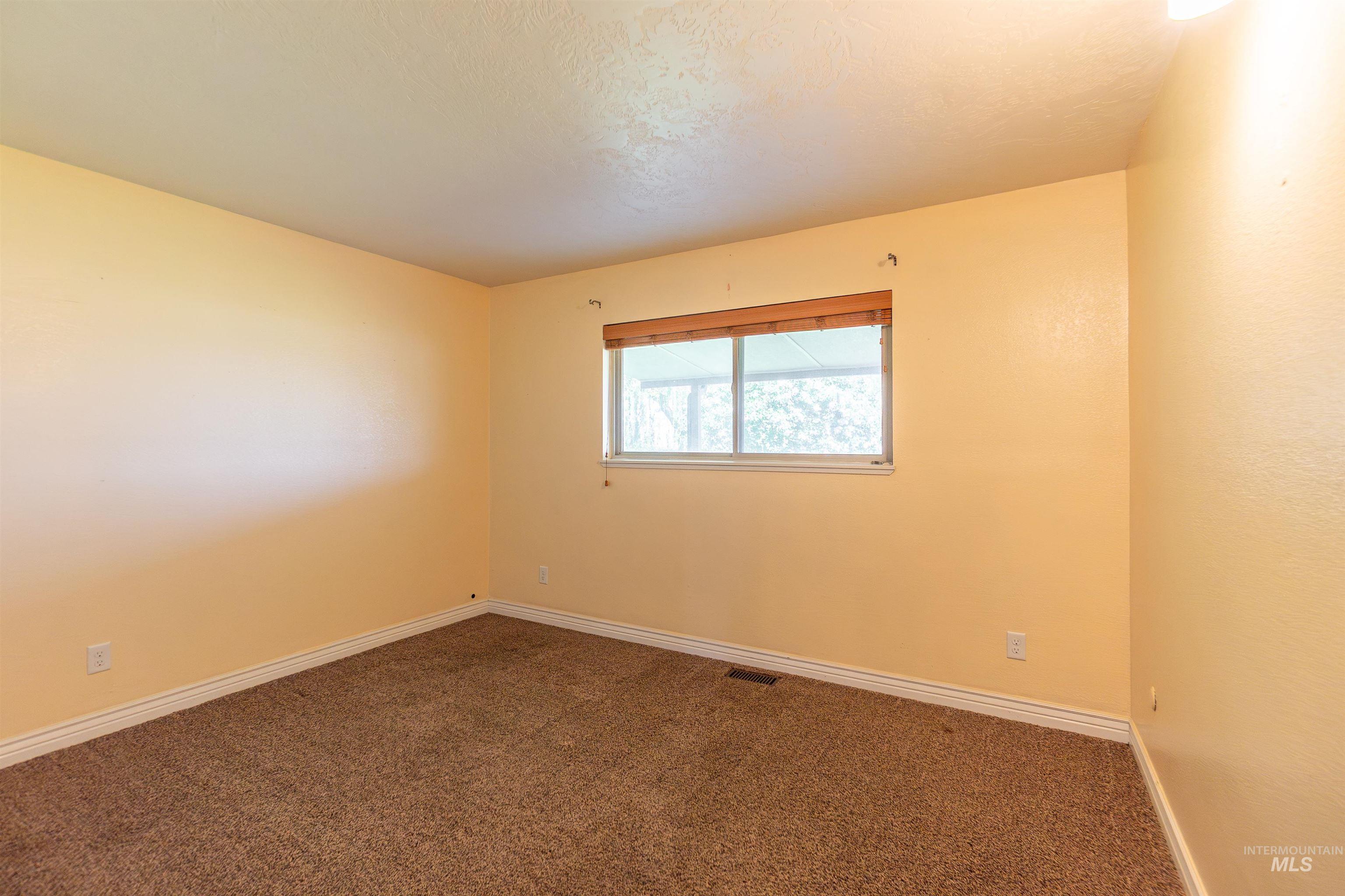 26375 Peckham Road Wilder, ID 83676 - Photo 19 of 32