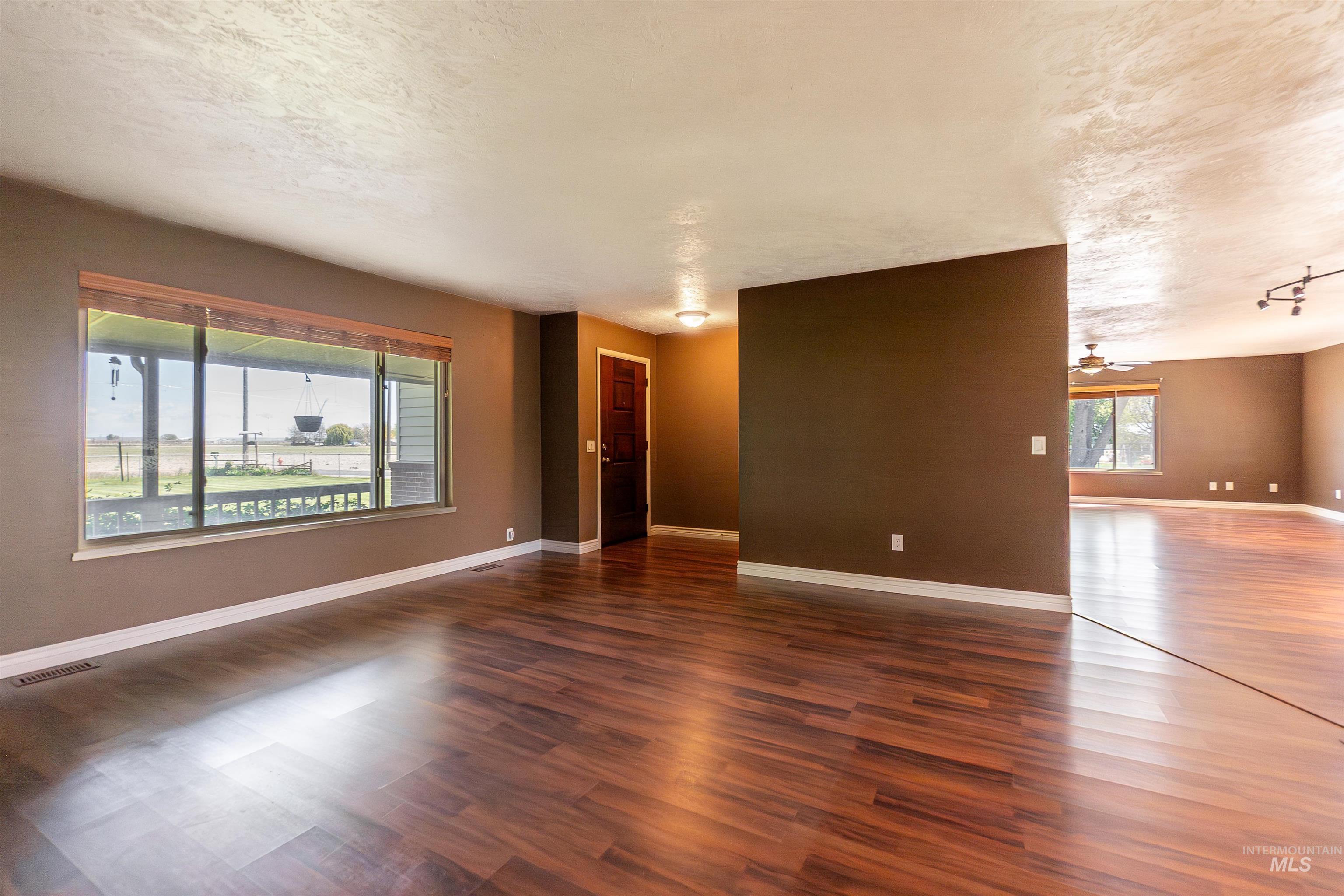 26375 Peckham Road Wilder, ID 83676 - Photo 7 of 32